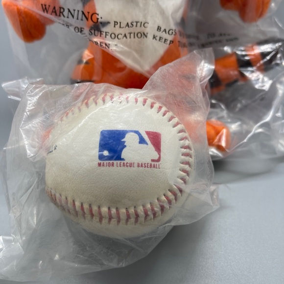 Rawlings Major League Baseball & Tony the Tiger, TM Kellogg Company - Picture 7 of 8